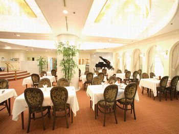 長岡グランドホテル レストラン ロワール 新潟情報なら アテンドパーク 県内の店舗 企業 団体をご紹介